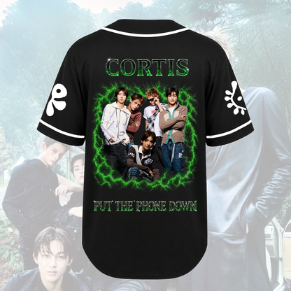 Grünes Retro-Baseballtrikot "Put Your Phone Down Cortis Tour" – Geschenk für Fans