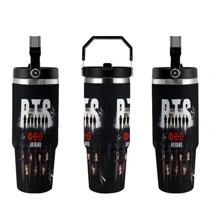 BTS ARIRANG 30oz Edelstahl-Becher, ARMY-inspirierte Isolierflasche, K-Pop Fan Reisebecher