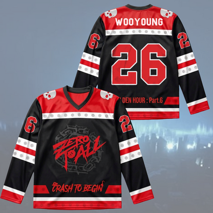 Sporty Twice Dies ist für das blau-schwarze Eishockeytrikot